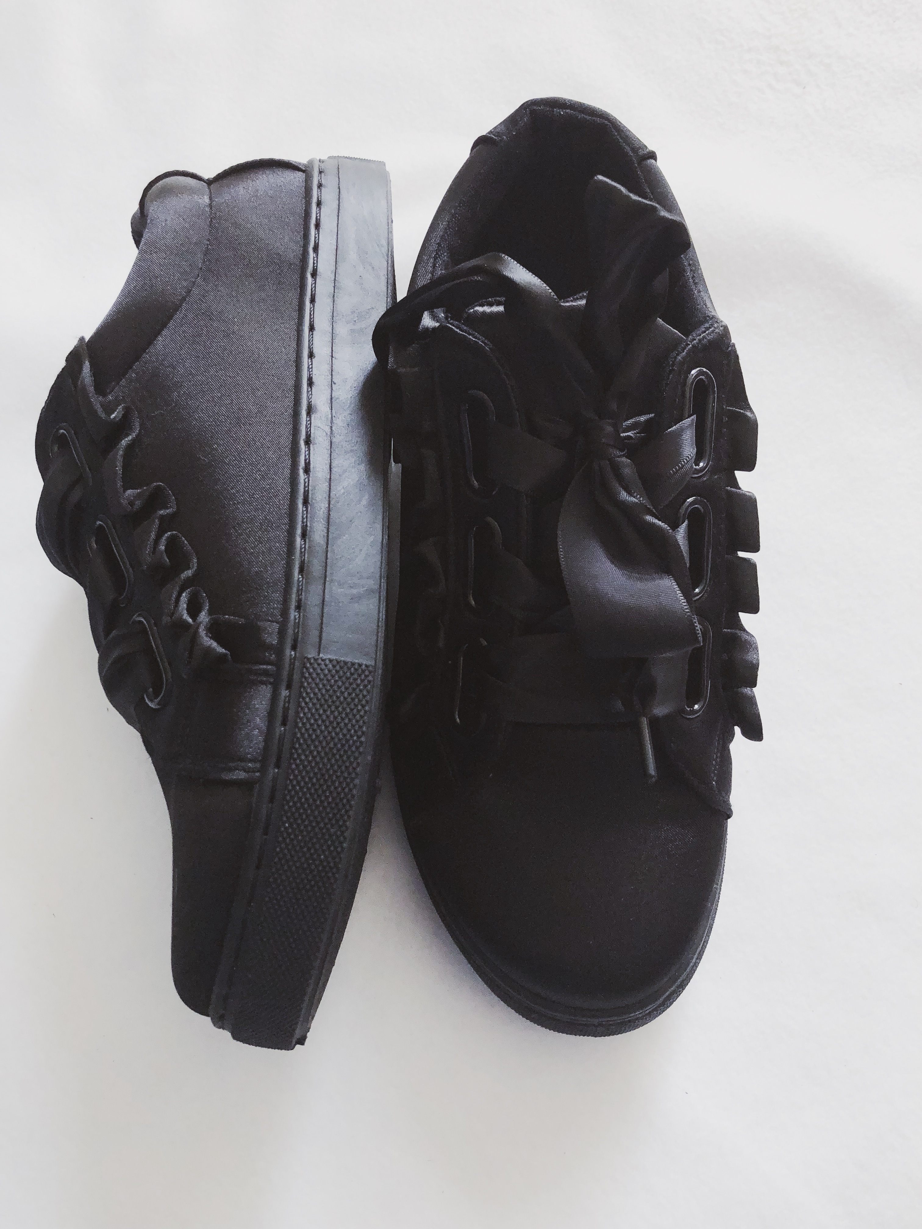 What I got in sales: Black sneakers from Ellemillashop